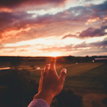 jorge-bermudez-lv82fQoPwrA-unsplash शोधले त्या प्रत्येक दिशेस तुला