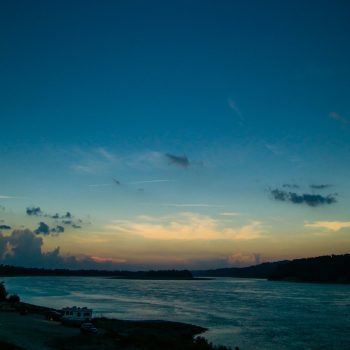 त्या निळ्या सांजप्रहरी उमगले मला